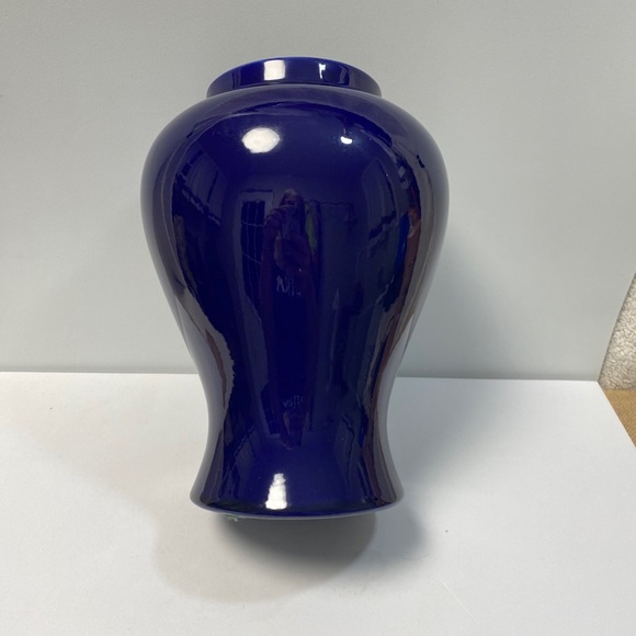 Vintage Cobalt Blue Haegar Art Deco Vase  1987 Bottom Tag # 4090  9 inch tall - Picture 10 of 13